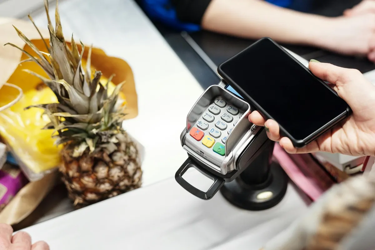 Mobile checkout comparison showing multi-step versus single-page layout on a smartphone screen