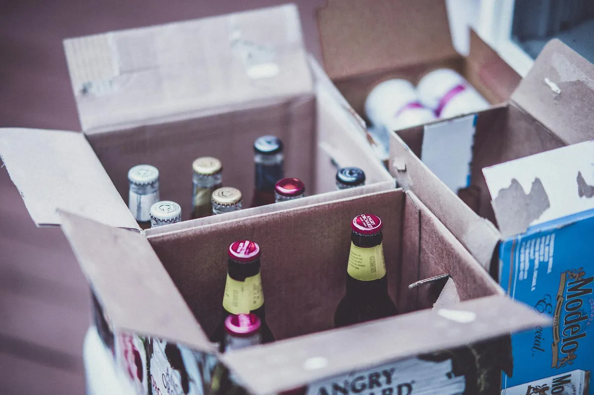Branded packaging options in a dropshipping fulfillment center