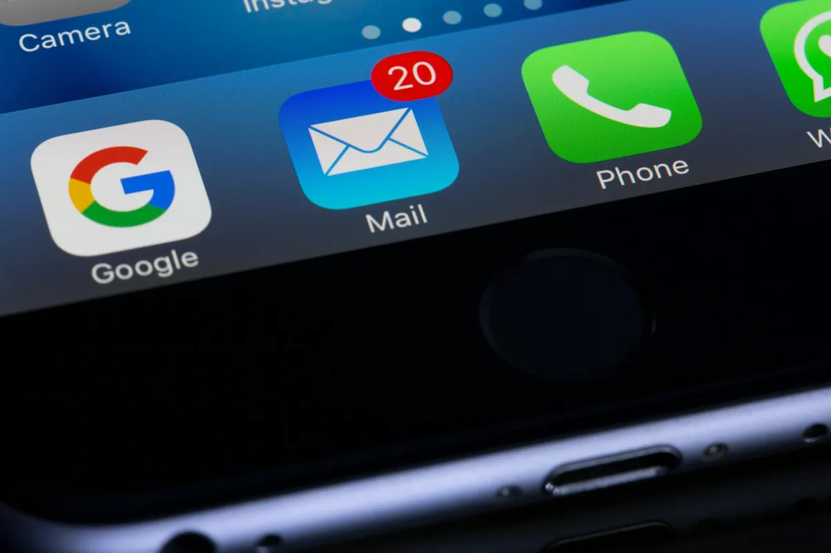welcome email flow diagram showing 4-email sequence with conditional split