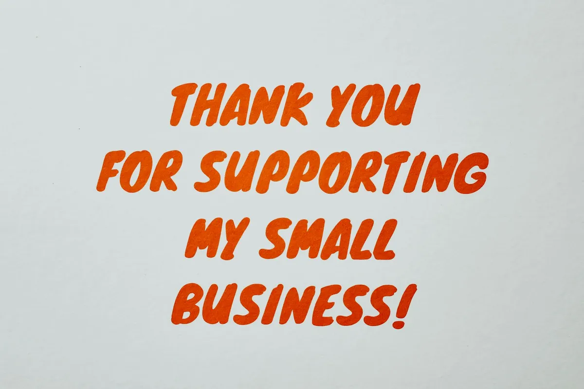mobile-optimized thank you page showing single upsell and referral prompt