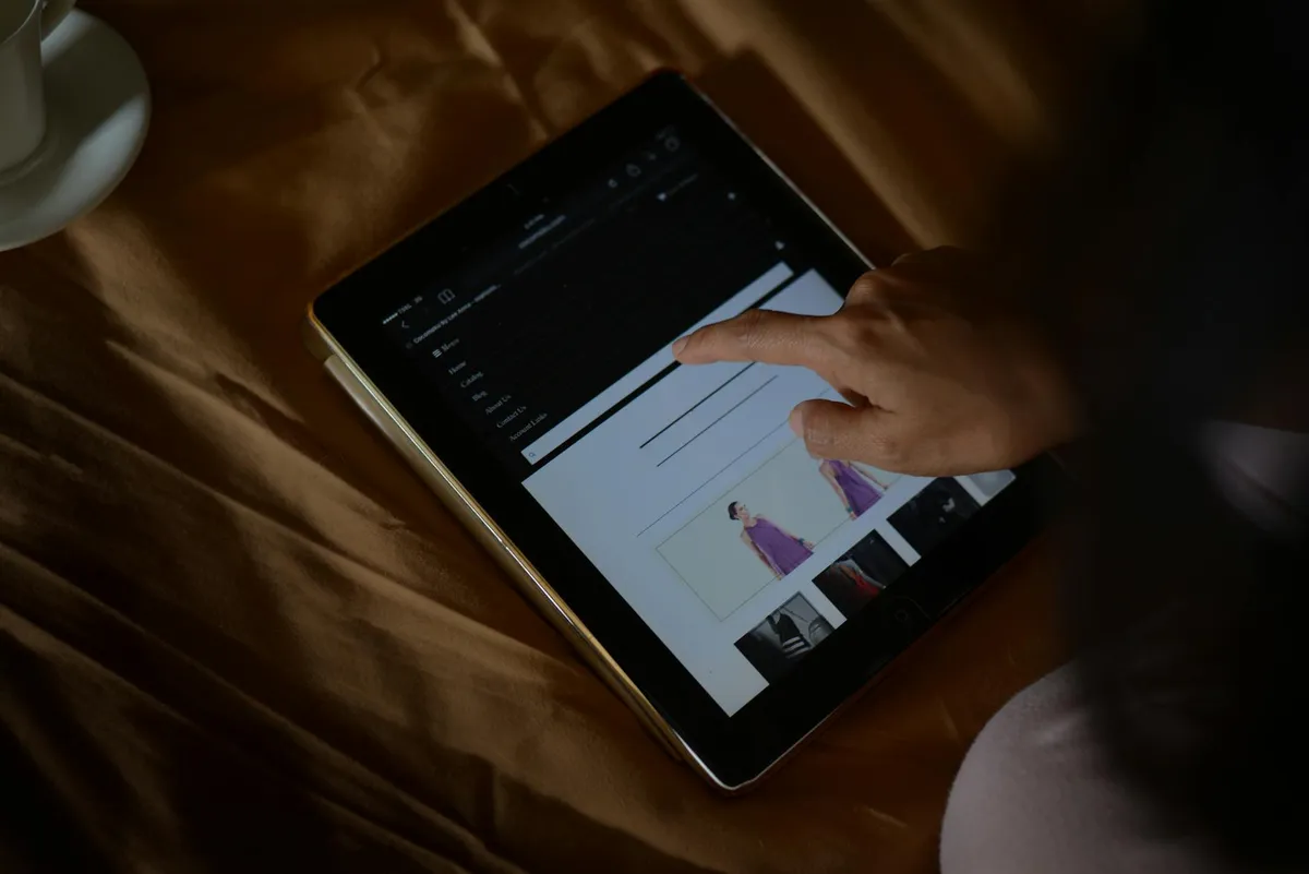 Best ecommerce website examples showing high-converting store layouts