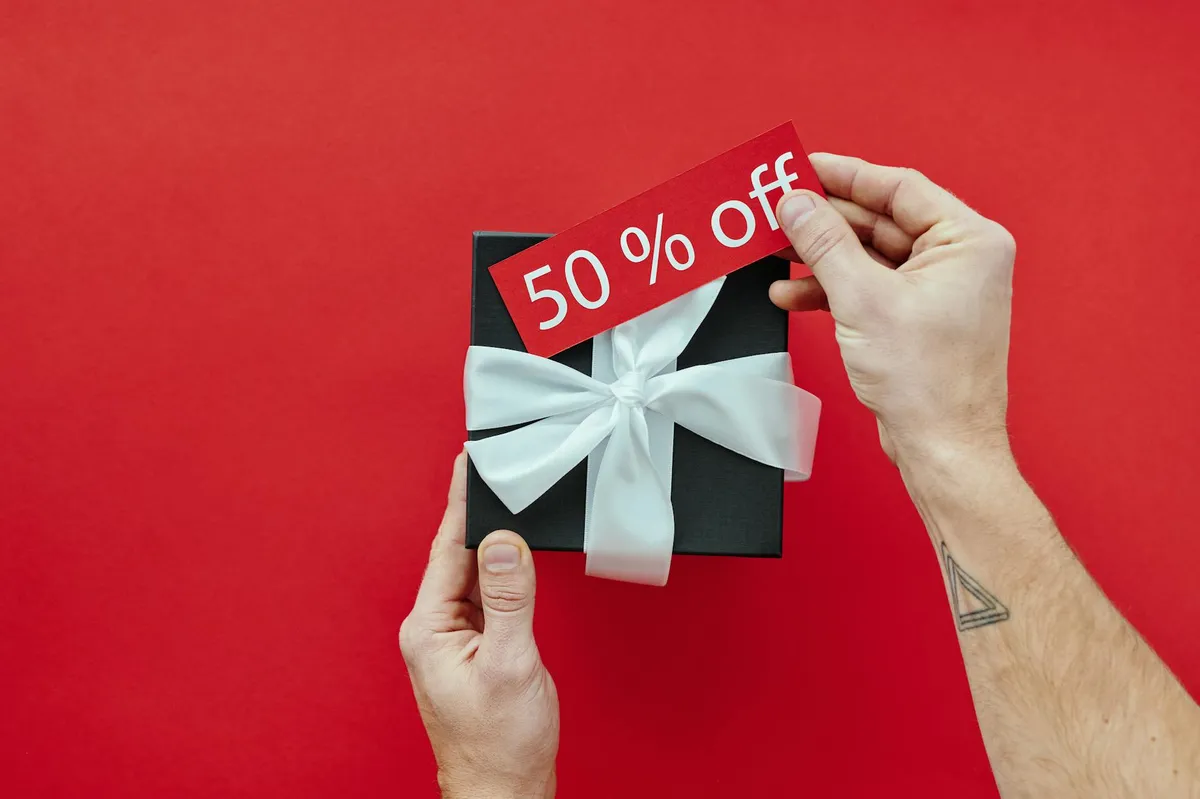 shopify app store costs