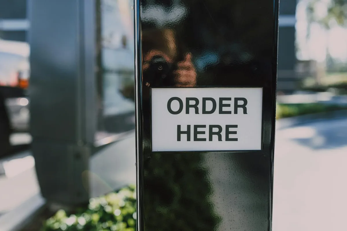 Shopify admin dashboard showing unified order view with both online and POS orders