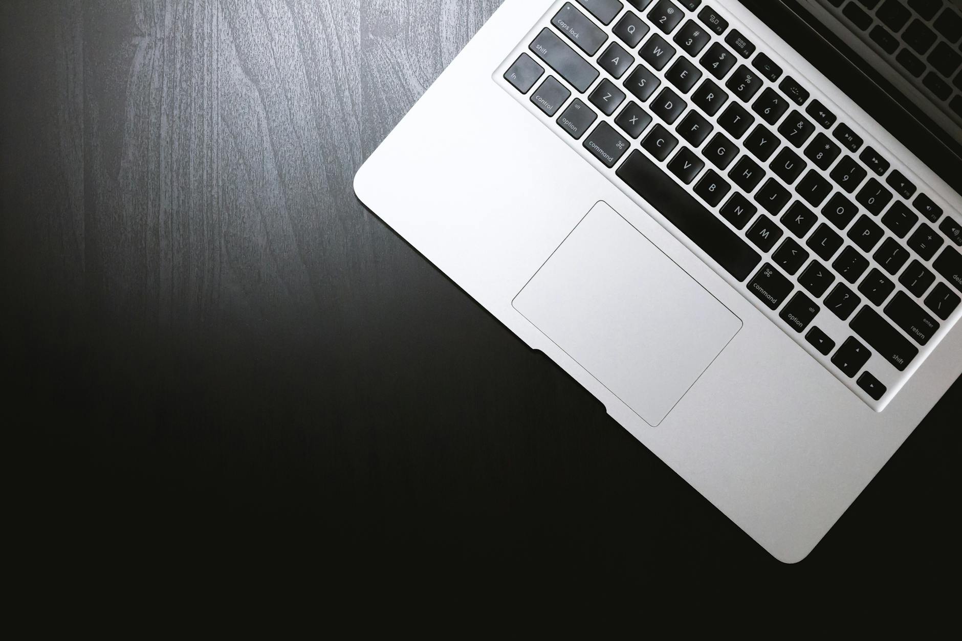 Social Proof for Ecommerce: 10 Types That Drive Purchases